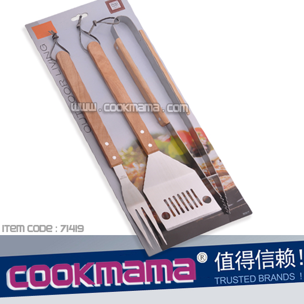 3pcs rubber wood handle bbq tool set with color box